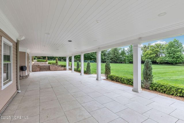 10 Hop Brook Lane, Holmdel, NJ 07733