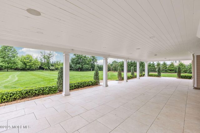 10 Hop Brook Lane, Holmdel, NJ 07733