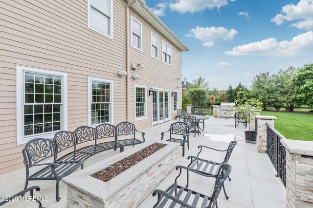 10 Hop Brook Lane, Holmdel, NJ 07733