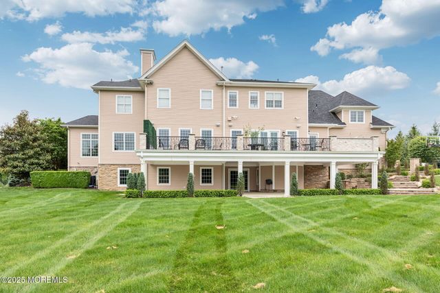 10 Hop Brook Lane, Holmdel, NJ 07733