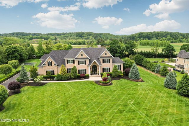 10 Hop Brook Lane, Holmdel, NJ 07733