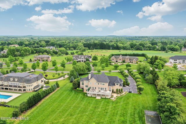 10 Hop Brook Lane, Holmdel, NJ 07733