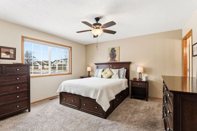 1324 Carriage Drive A, Hudson, WI 54016