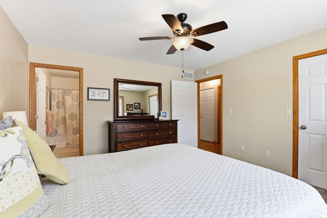 1324 Carriage Drive A, Hudson, WI 54016