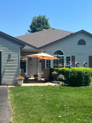 1324 Carriage Drive A, Hudson, WI 54016