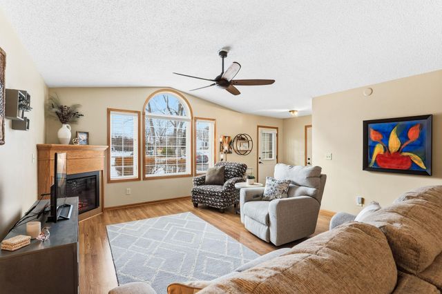 1324 Carriage Drive A, Hudson, WI 54016