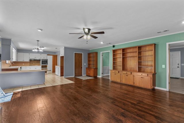 55 Lake Forest, Shreveport, LA 71109