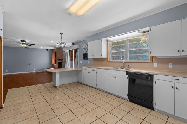 55 Lake Forest, Shreveport, LA 71109