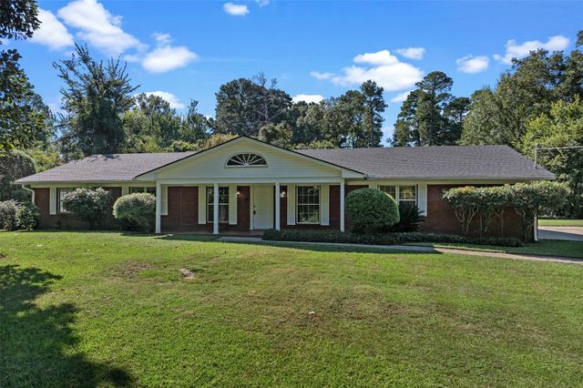 55 Lake Forest, Shreveport, LA 71109