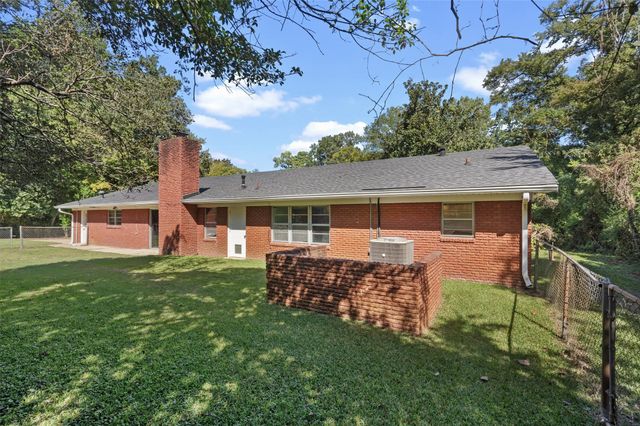 55 Lake Forest, Shreveport, LA 71109