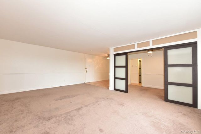 101 Lincoln Avenue 4K, Mineola, NY 11501