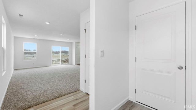 1301 Greencastle Drive, Warsaw, IN 46582