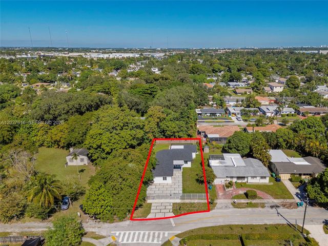651 NE 172nd St, Miami, FL 33162