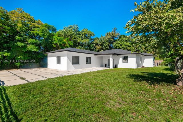 651 NE 172nd St, Miami, FL 33162