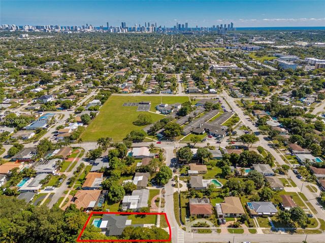 651 NE 172nd St, Miami, FL 33162