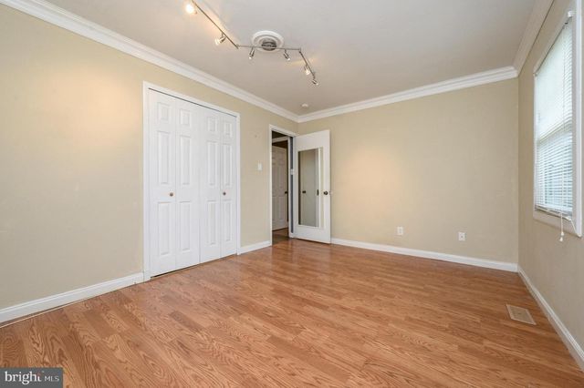 7 EBBTIDE LN, Willingboro, NJ 08046