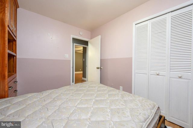 7 EBBTIDE LN, Willingboro, NJ 08046