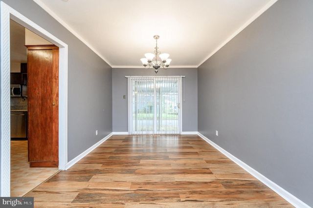 7 EBBTIDE LN, Willingboro, NJ 08046