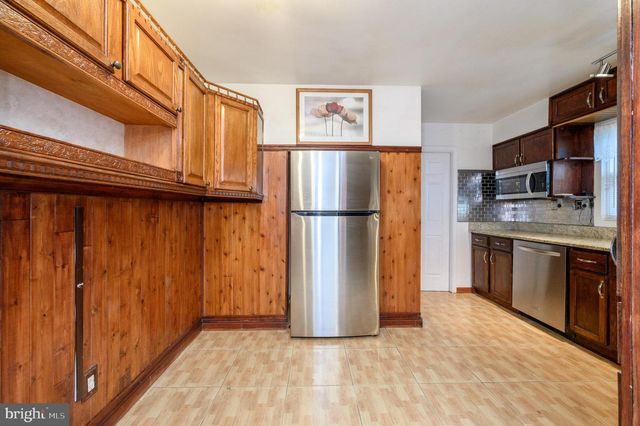 7 EBBTIDE LN, Willingboro, NJ 08046