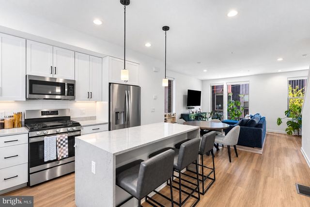3107 BIRCHVIEW WALK, Philadelphia, PA 19125