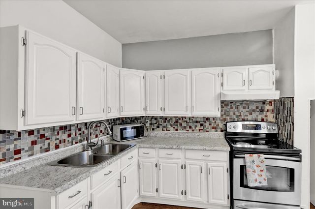 1231 PERRY ST, Reading, PA 19604