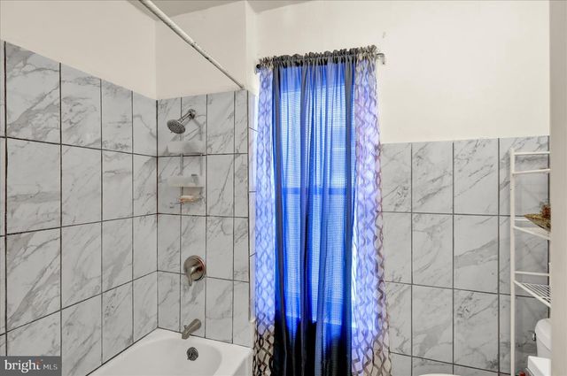 1231 PERRY ST, Reading, PA 19604