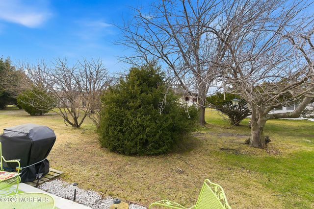 10 Abaco Street, Toms River, NJ 08757