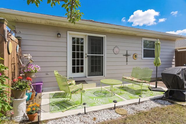 10 Abaco Street, Toms River, NJ 08757