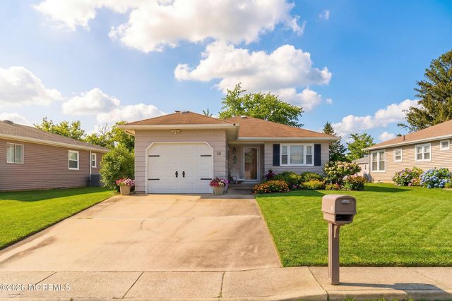 10 Abaco Street, Toms River, NJ 08757