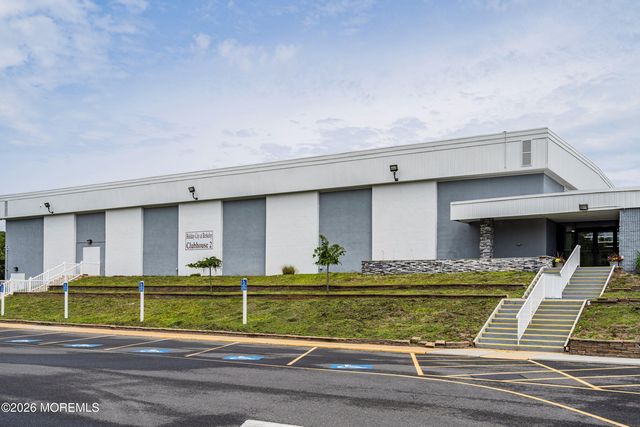 10 Abaco Street, Toms River, NJ 08757