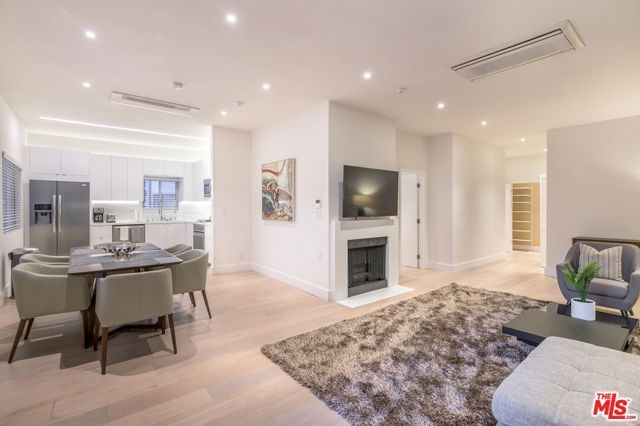 1818 Thayer Avenue 105, Los Angeles, CA 90025