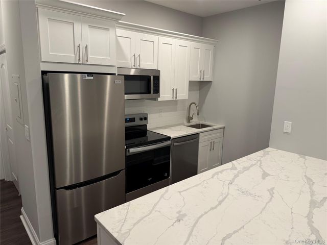 100 Clarewood Drive 2K, Hastings-on-hudson, NY 10706