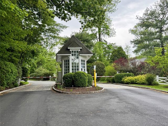 100 Clarewood Drive 2K, Hastings-on-hudson, NY 10706