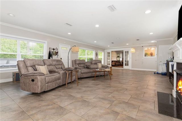 436 Byron Avenue E, Mobile, AL 36609
