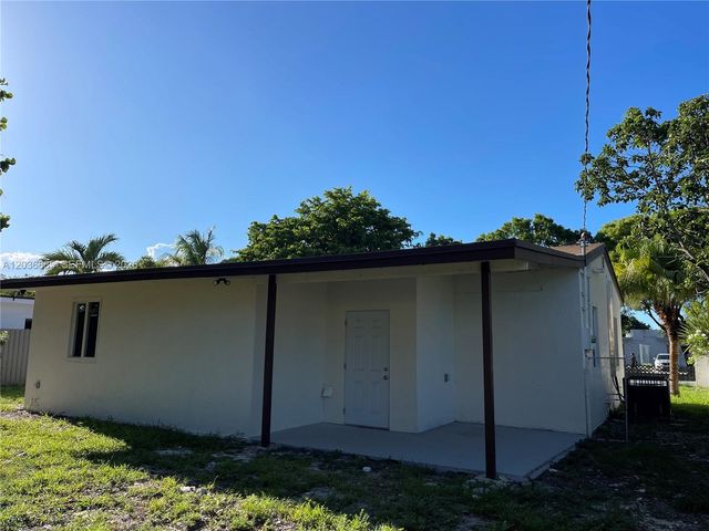 1310 Sharazad Blvd, Opa-locka, FL 33054