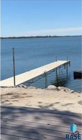 122 N Lake Dr Drive, Castlewood, SD 57223