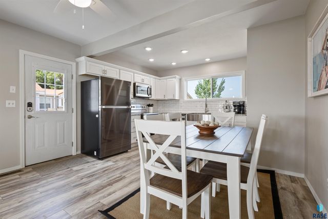 122 N Lake Dr Drive, Castlewood, SD 57223