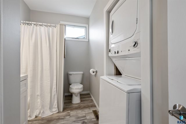 122 N Lake Dr Drive, Castlewood, SD 57223