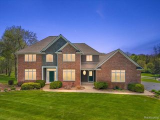 7633 Blue Gentian Court, Dexter, MI 48130