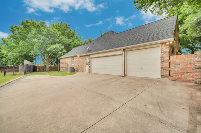 616 Forest Edge Lane, Ovilla, TX 75154