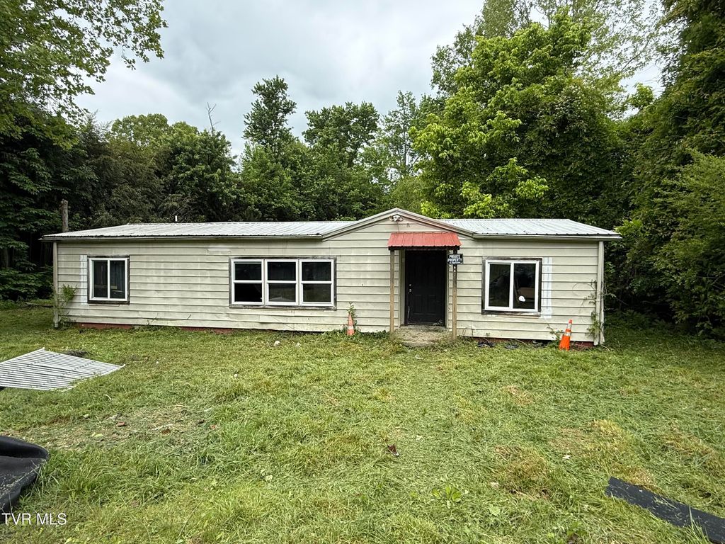 733 Taggart Avenue, Big Stone Gap, VA 24219