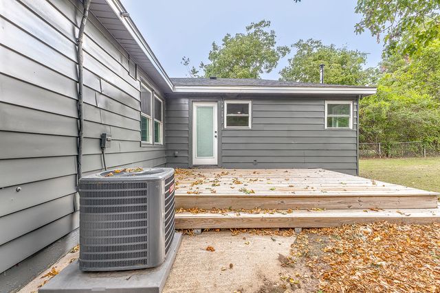 3711 S Knoxville Avenue, Tulsa, OK 74135