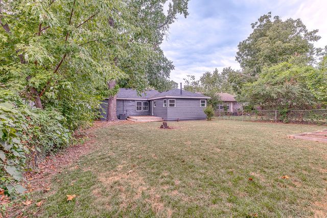 3711 S Knoxville Avenue, Tulsa, OK 74135