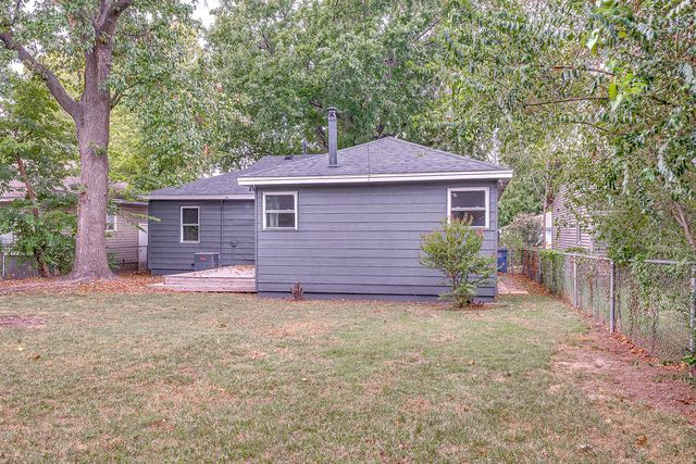 3711 S Knoxville Avenue, Tulsa, OK 74135