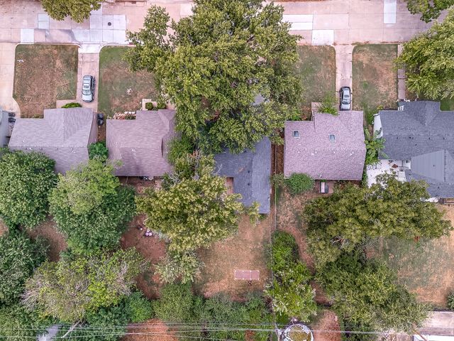 3711 S Knoxville Avenue, Tulsa, OK 74135