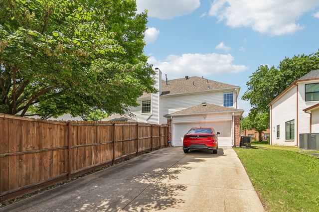 8824 Smokey Drive, Plano, TX 75025