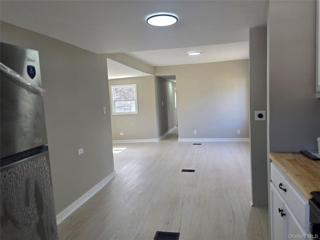 16 Jennifer Court, Poughkeepsie, NY 12601