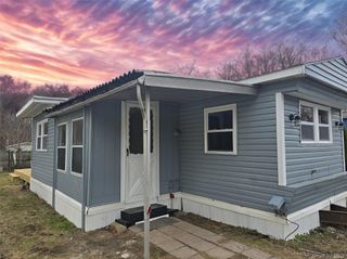 16 Jennifer Court, Poughkeepsie, NY 12601