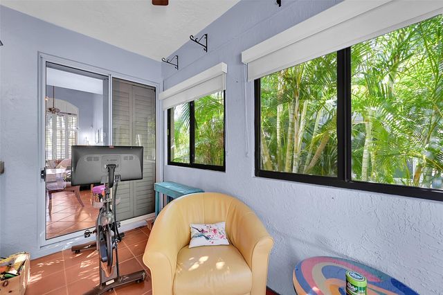 2922 Port Royale Ln, Fort Lauderdale, FL 33308