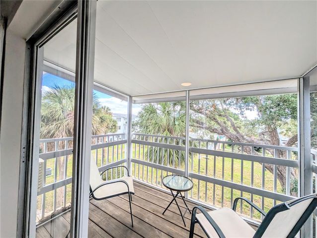 5949 EASY STREET I36, Bradenton, FL 34207